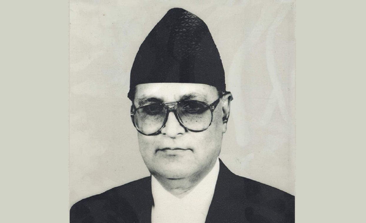 पूर्वप्रधानन्यायाधीश शर्माको निधन