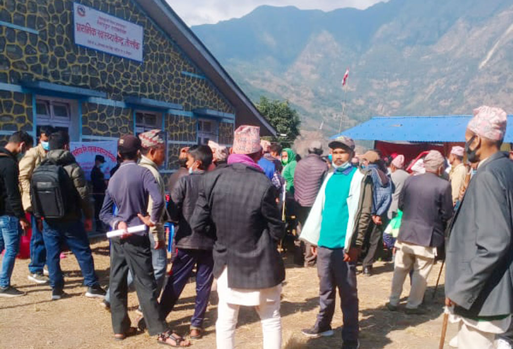 ताप्लेजुङमा नोबेलको निःशुल्क स्वास्थ्य शिविर