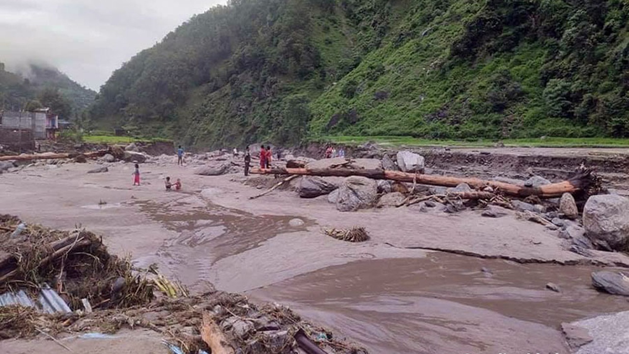  ‘न राहत पाइयो, न जग्गा रह्यो’