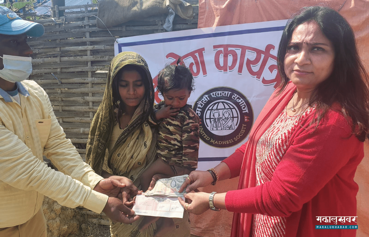 युएईमा मृत्यु भएका व्यक्तिका परिवारलाई डेढ लाख रुपैया सहयोग