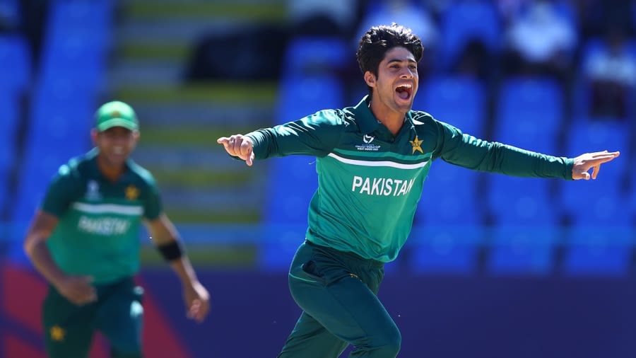 पाकिस्तानका अक्रमकाे कीर्तिमान, एकै खेलमा शतक र ५ विकेट