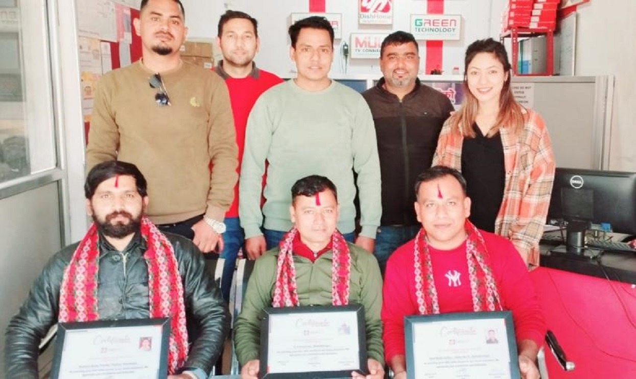 डिशहोमले महेन्द्रनगरमा गर्याे ‘डिलर दाइ’लाई सम्मान