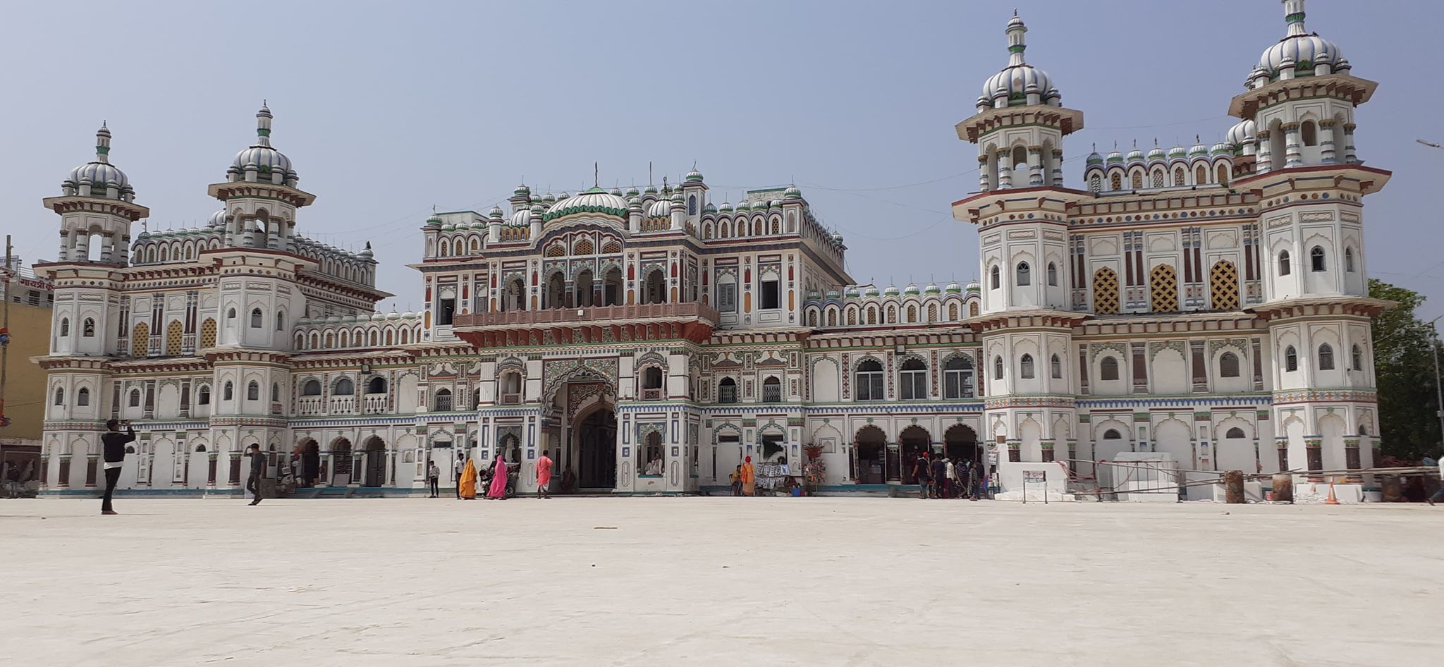 उज्यालो जनकपुरधाम अभियानले नगरक्षेत्र झिलीमिली