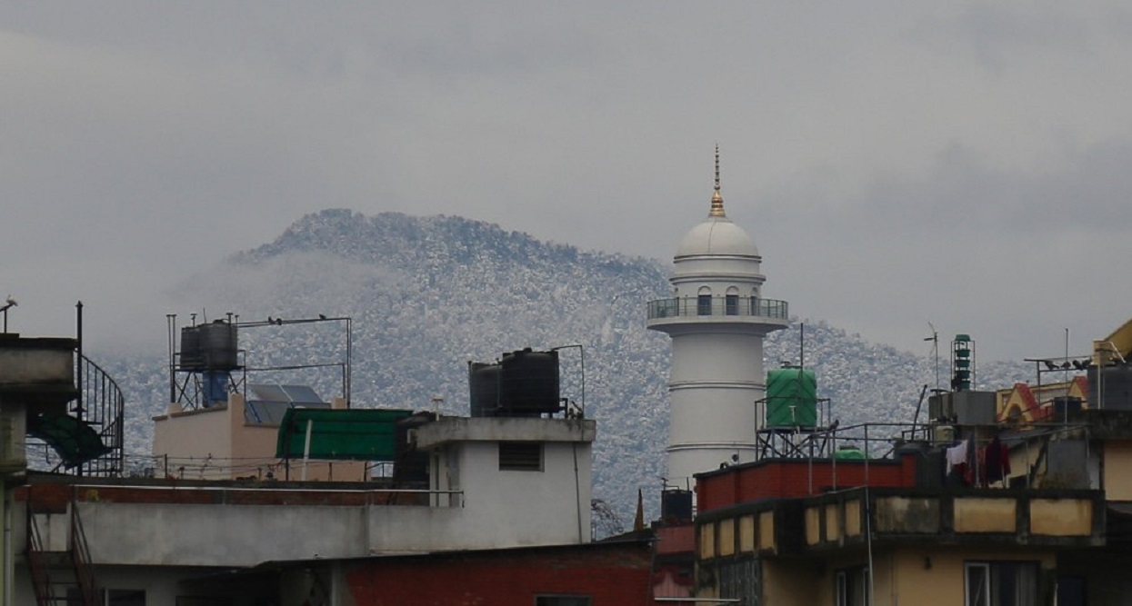 पश्चिममा वर्षा र हिमपात, काठमाडौंमा पनि पानी पर्ने