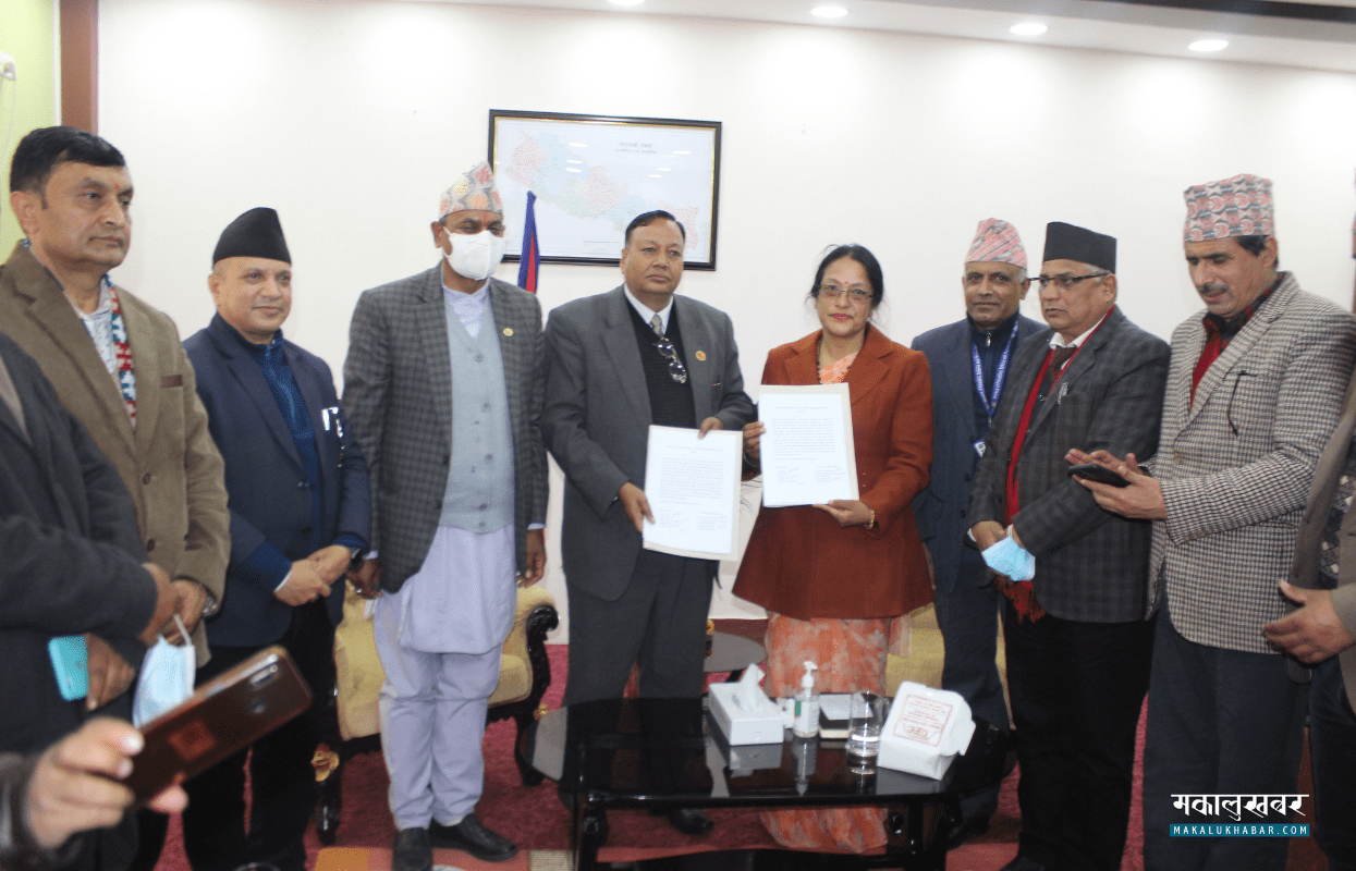 शिक्षक महासंघका ५१ बुँदे माग कार्यान्वयन गर्न शिक्षा मन्त्रालय तयार