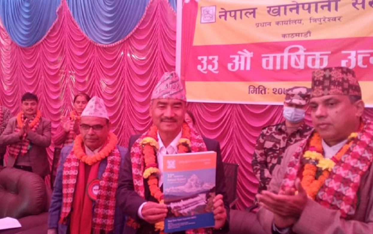 खानेपानीको चुहावट नियन्त्रण गर्न मन्त्री चौधरीको निर्देशन