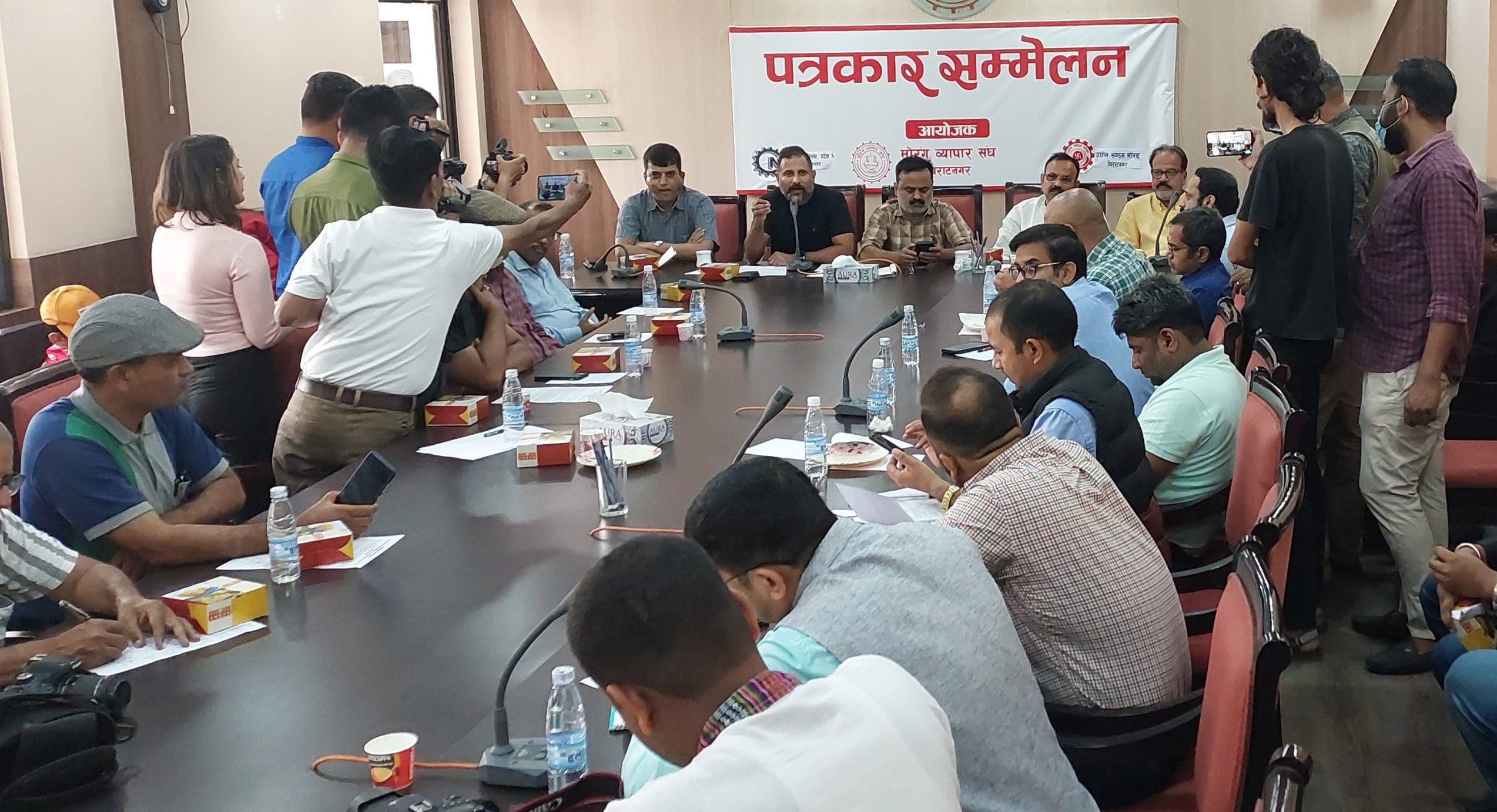 उद्योगमा १४ घण्टासम्म अघोषित लोडसेडिङ गरिएको भन्दै पूर्वका उद्योगीको आपत्ति
