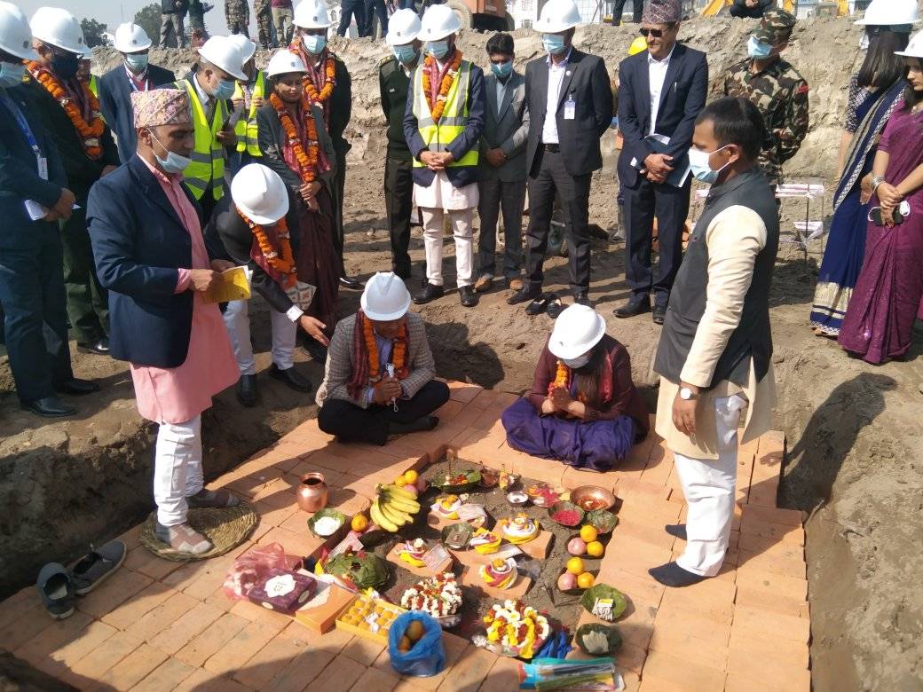 सिंहदरबारभित्र सेनाको पाँच तले भवन बन्दै, मन्त्री झाँक्रीद्वारा शिलान्यास
