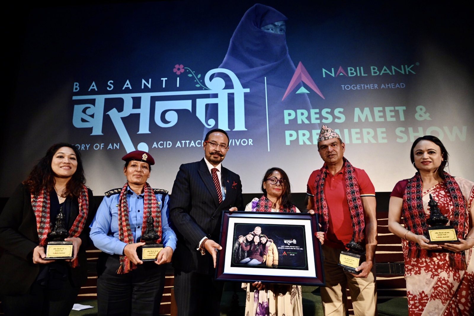 नबिल बैंकको ‘बसन्ती प्रेरणादायी पात्र’ अभियान
