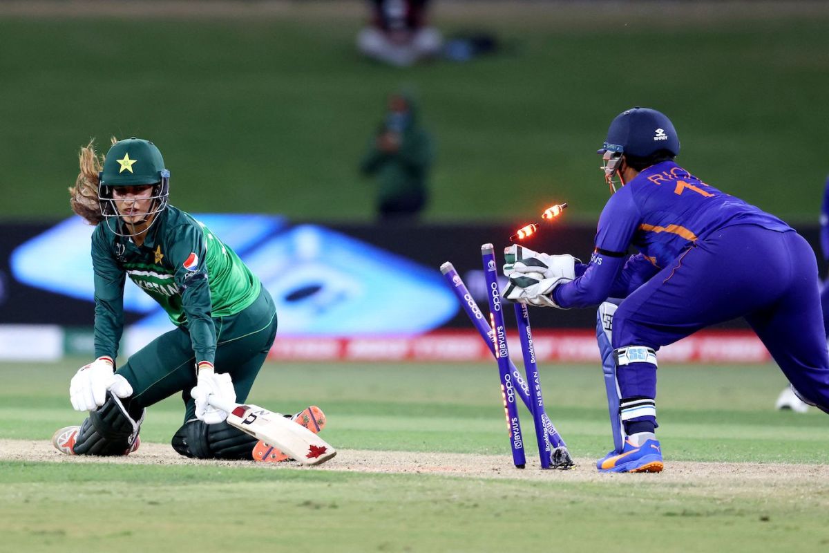 आईसीसी महिला विश्वकप: पाकिस्तानलाई हराउँदै भारतको विजयी सुरुवात