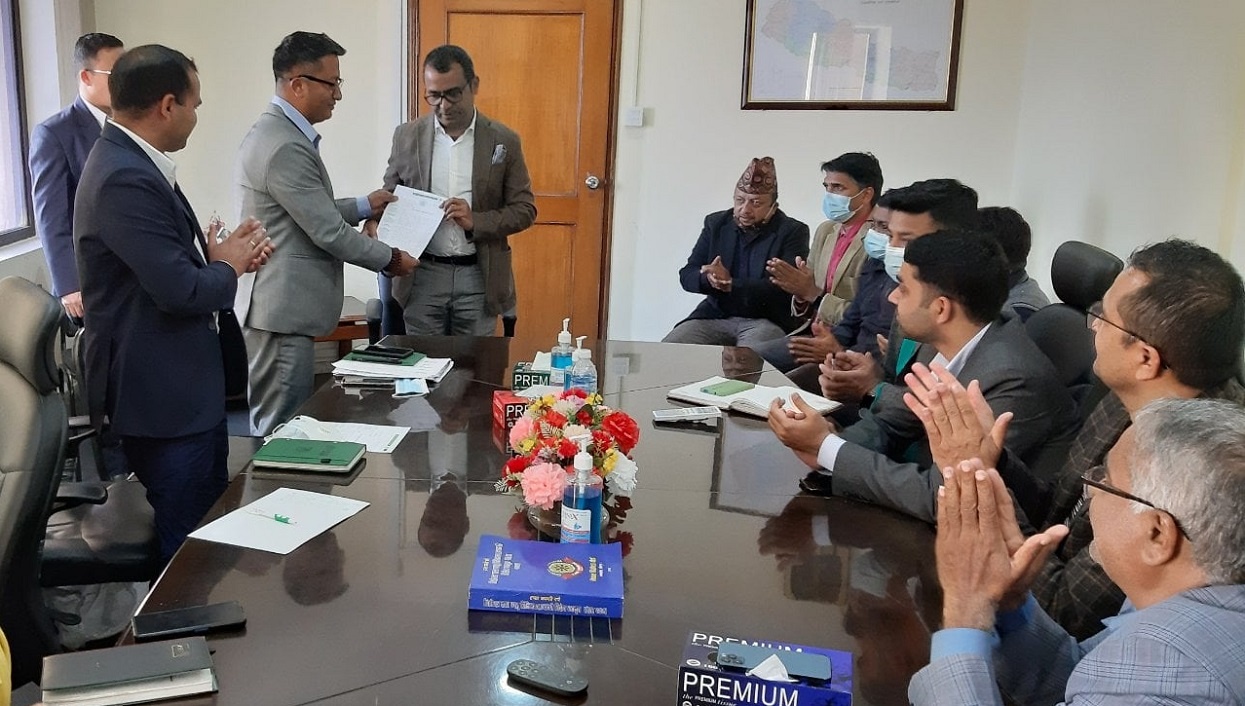 २५ विद्युत् कम्पनीलाई आईपीओ अनुमति दिन इप्पानकाे माग