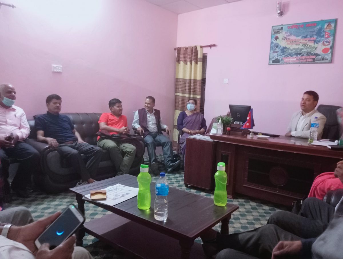 चुनावी गठबन्धनका विषयमा छलफलमा जुटे कैलालीका गठबन्धन दलहरु