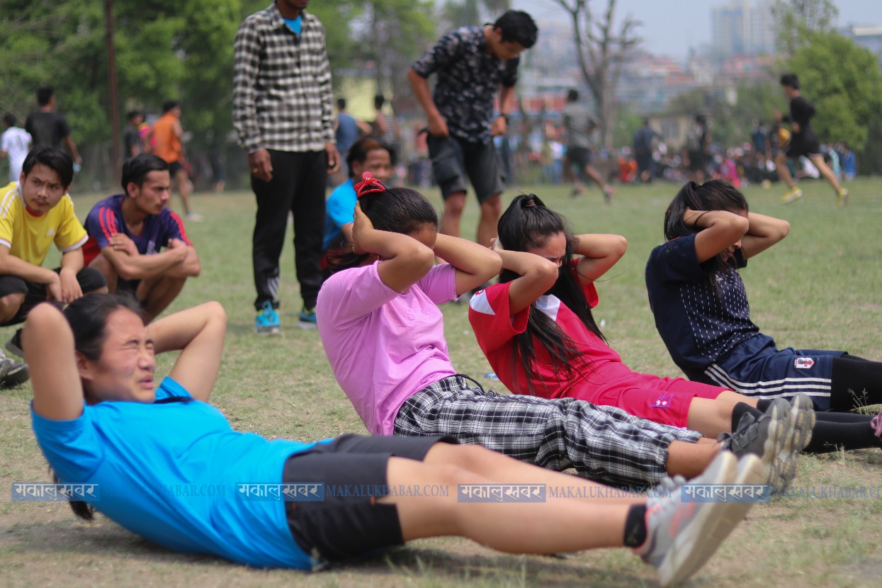 म्यादी प्रहरीका लागि शारिरीक परीक्षा शुरु (तस्बीरहरू)