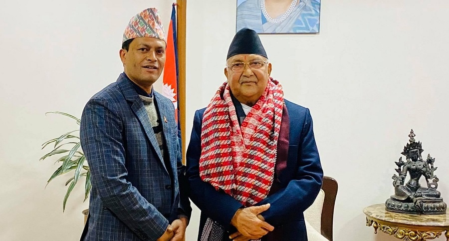 चौतारीको नेतृत्व ओलीकै खल्तीबाट, बस्नेत पुनः अध्यक्ष