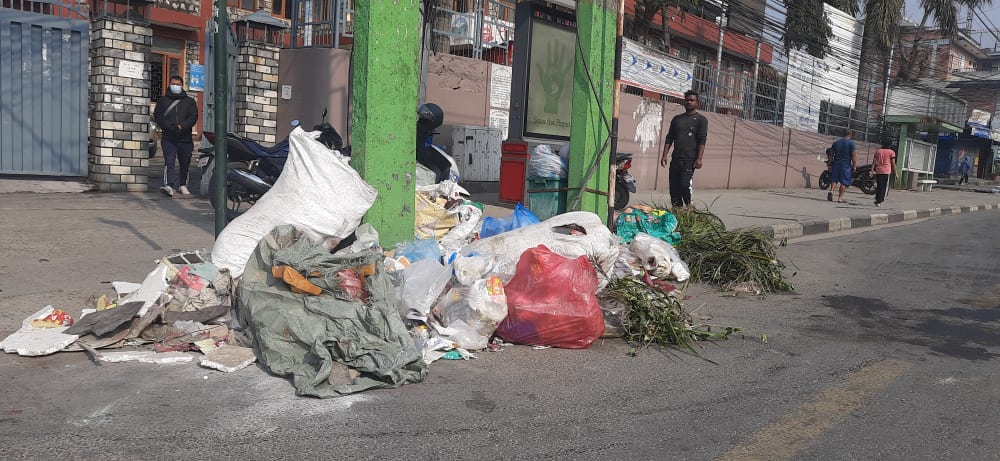 ल्याण्डफिलमा तनाव, ४ दिनदेखि उठेन पोखराको फोहोर