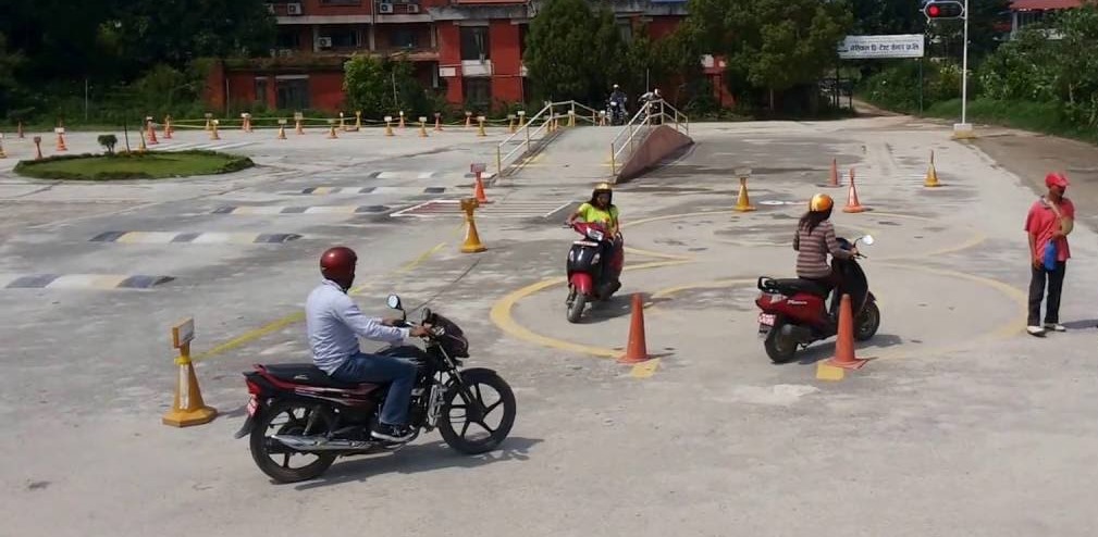 लाइसेन्स परीक्षामा पासलाई फेल र फेललाई पास