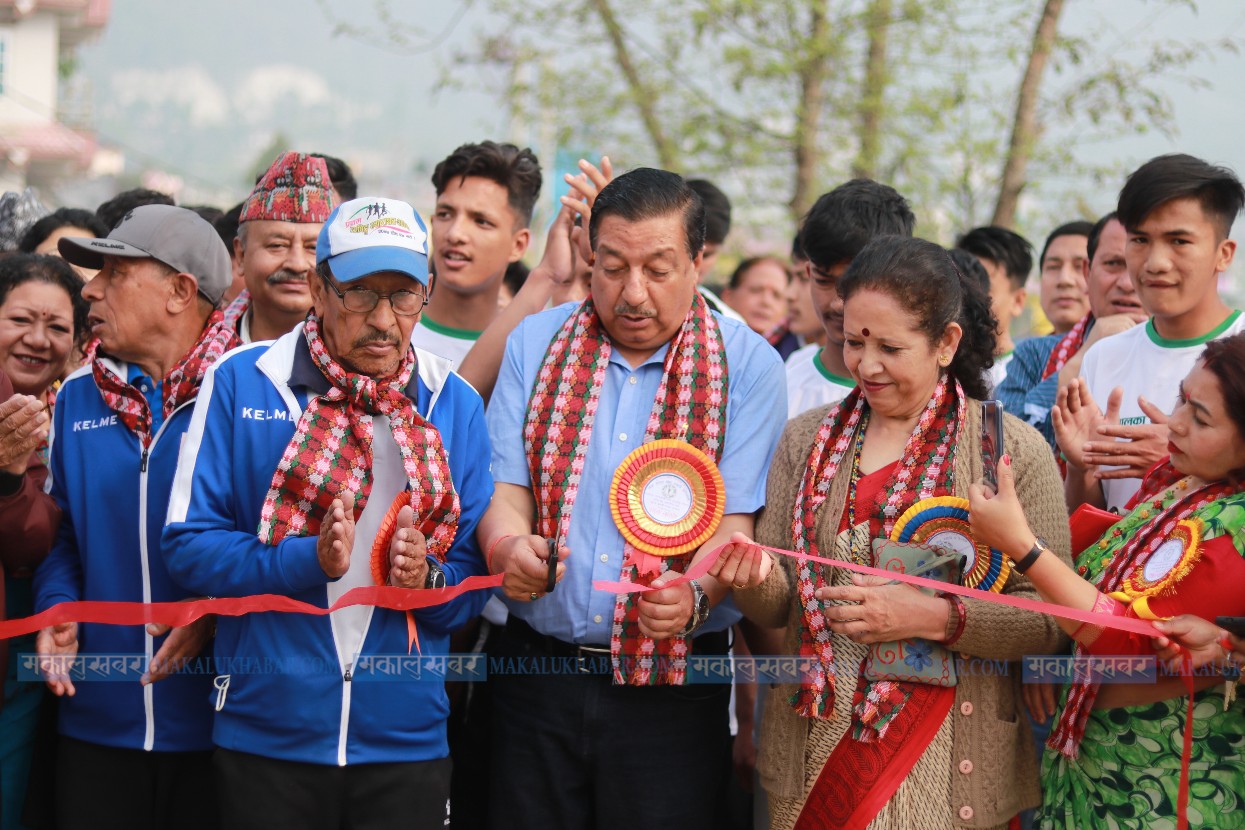 ‘मीनबहादुर विष्ट’ स्मृति अन्तरविद्यालय दौड सम्पन्न (तस्बिरहरू)