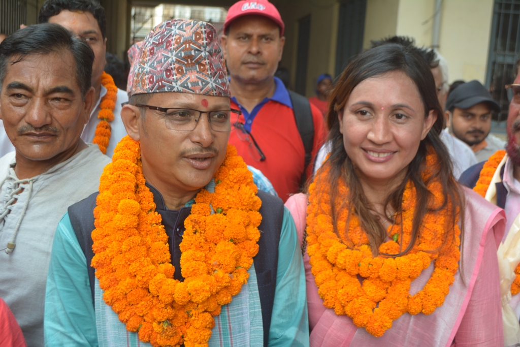 विराटनगरको मेयरमा एमालेका थापा र उपमेयरमा कार्की मनोनयन दर्ता