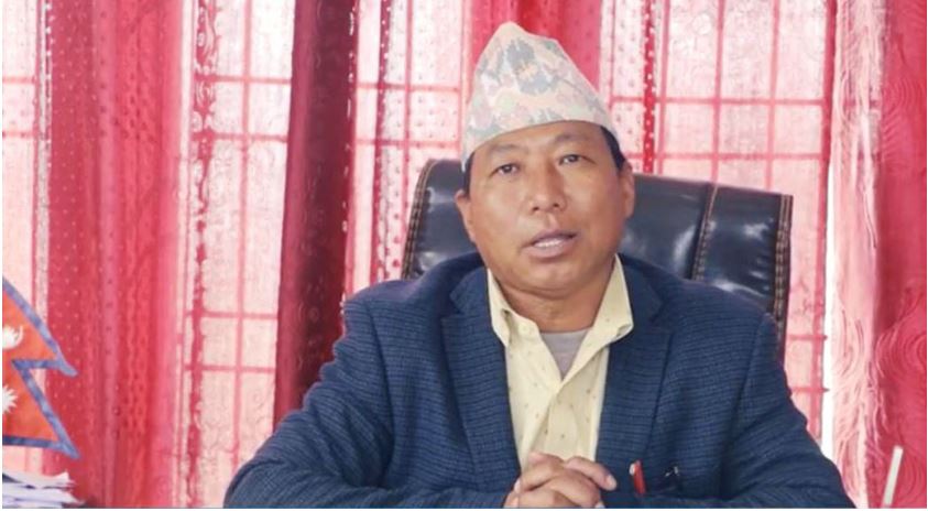 पाख्रीबासका मेयर राईले त्यागे एमाले