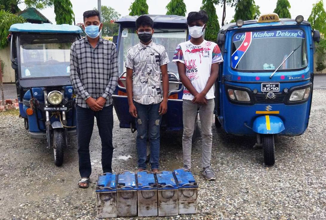 विराटनगरमा टेम्पो र सिटी चोरीमा संलग्न तीनजना पक्राउ
