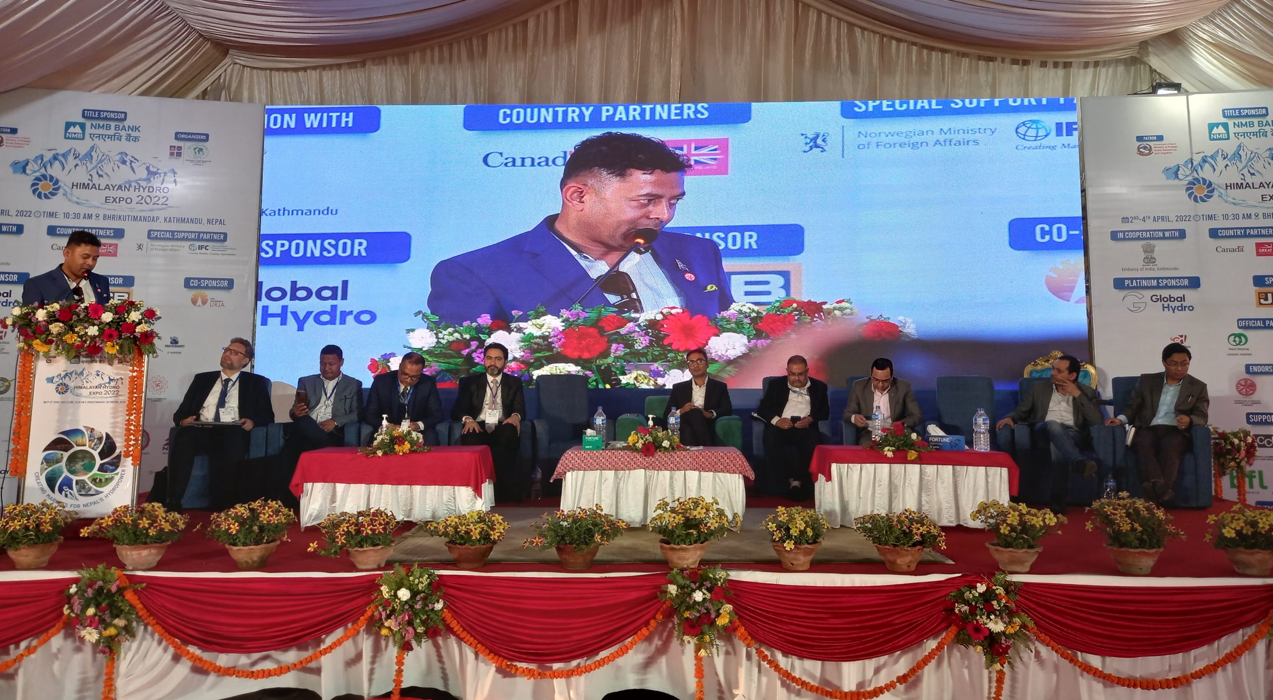 वातावरणीय तथा सामाजिक पक्षमा संवेदनशील बन्न जलविद्युत प्रवर्द्धकलाई सुझाव