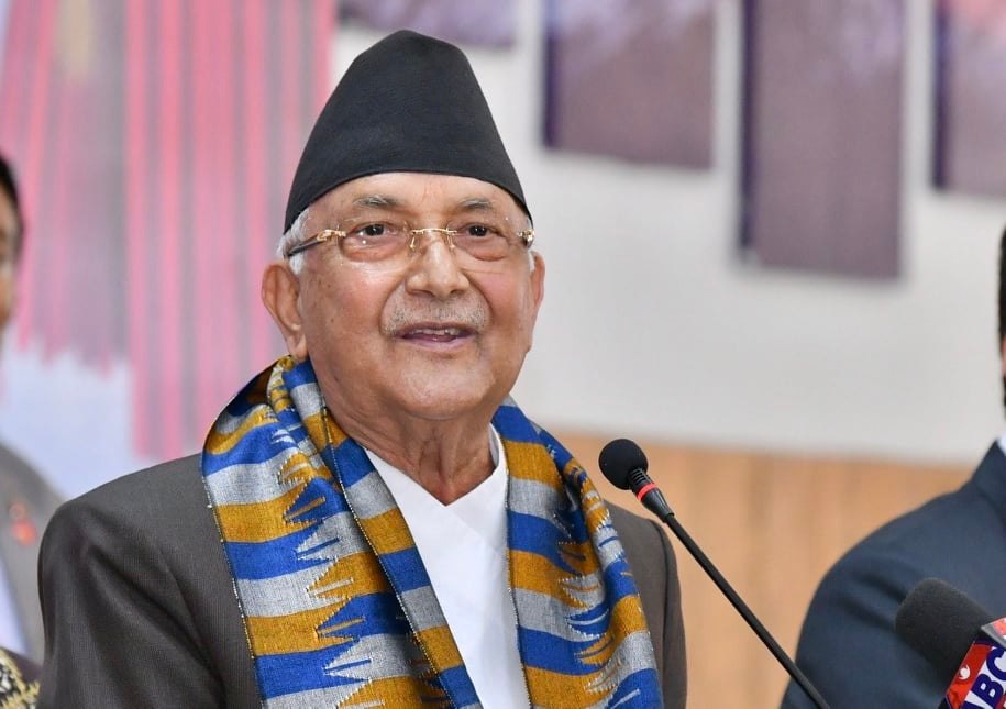 एमाले अध्यक्ष ओलीद्वारा किराँती धर्मगुरु आत्मानन्दको प्रशंसा