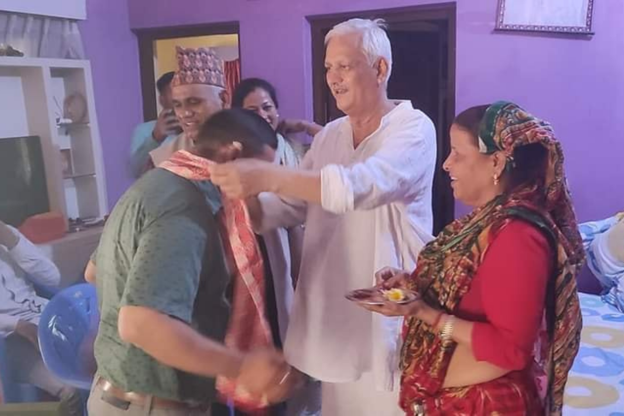 नेकपा एस कञ्चनपुरका उपाध्यक्ष कुँवर एमाले प्रवेश