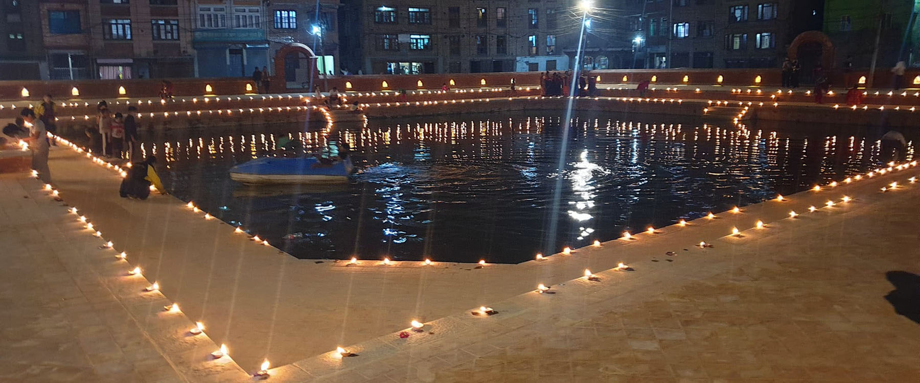 झलमल्ल भयो ३०० वर्ष पुरानो निगु पुखुः अर्थात् दुई पोखरी