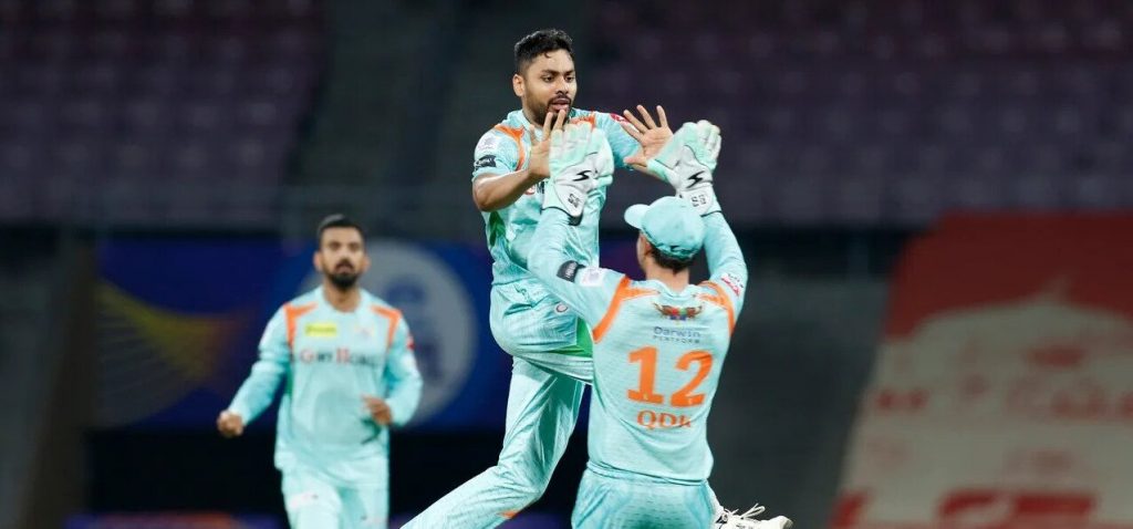 लखनउसँग १२ रनले हार्‍यो हैदराबाद