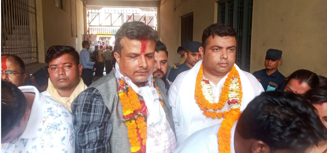 गठबन्धनको तर्फबाट विराटनगरकाे प्रमुख उपप्रमुखमा मनाेनयन दर्ता