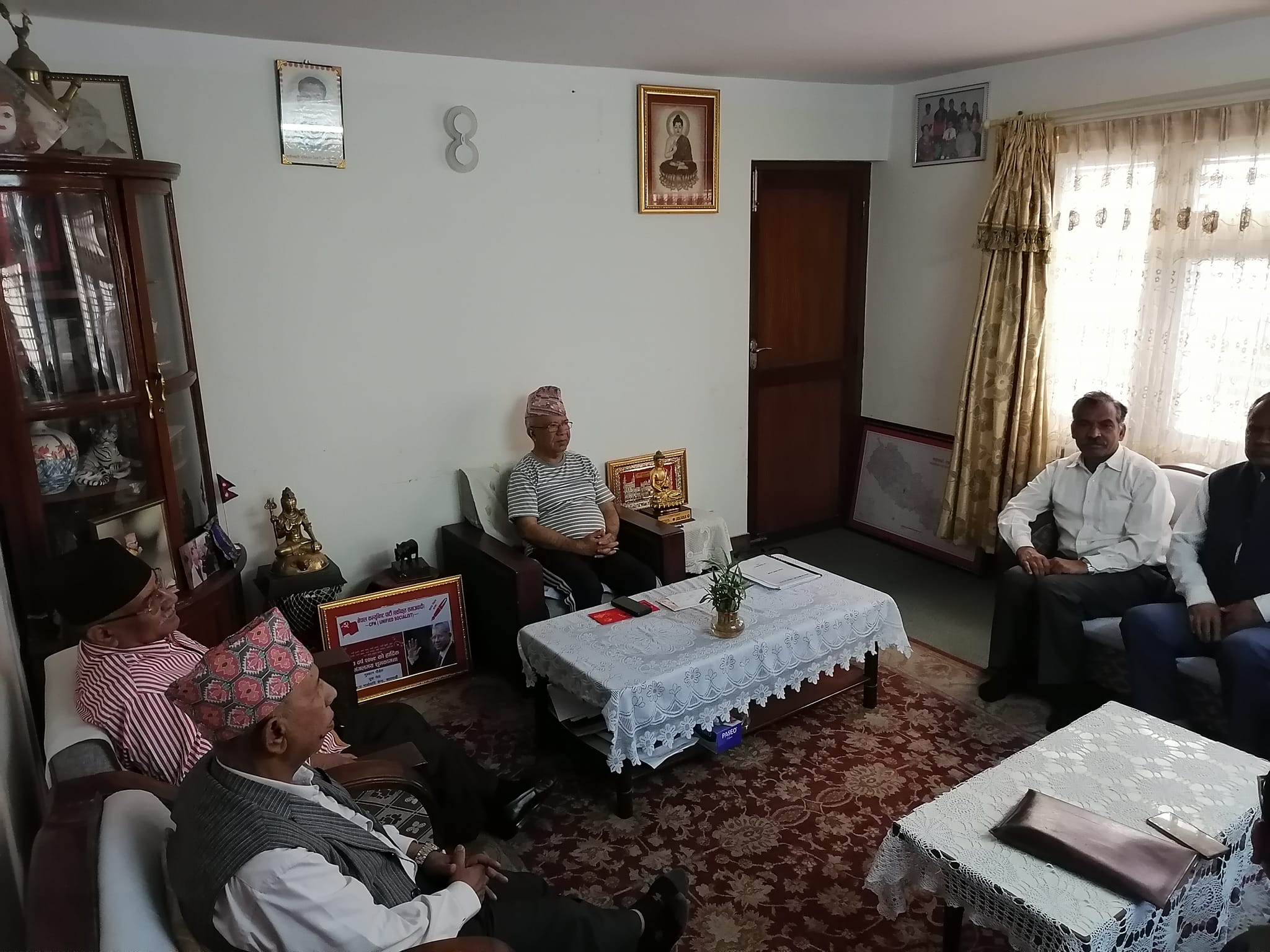 विप्लवलाई प्रचण्ड-माधवले भने : चुनावअगावै बन्दीहरू रिहाइकाे वातावरण बनाउँछाैँ