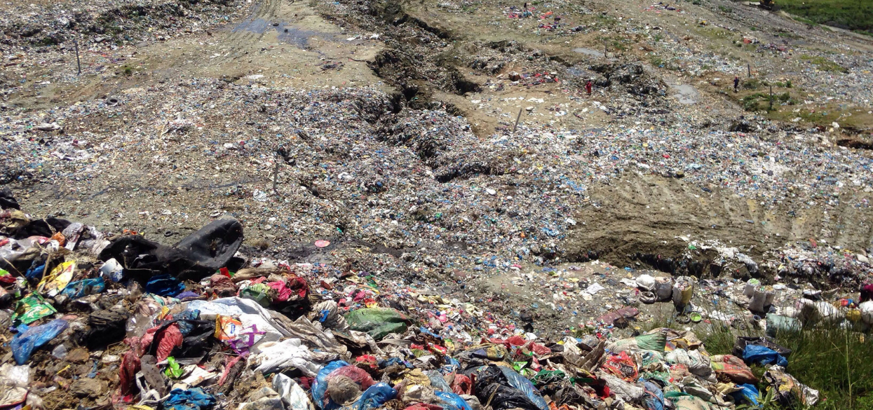 डम्पिङ साइट पुग्ने बाटो बन्द हुँदा काठमाडौँबाट फोहर उठेन