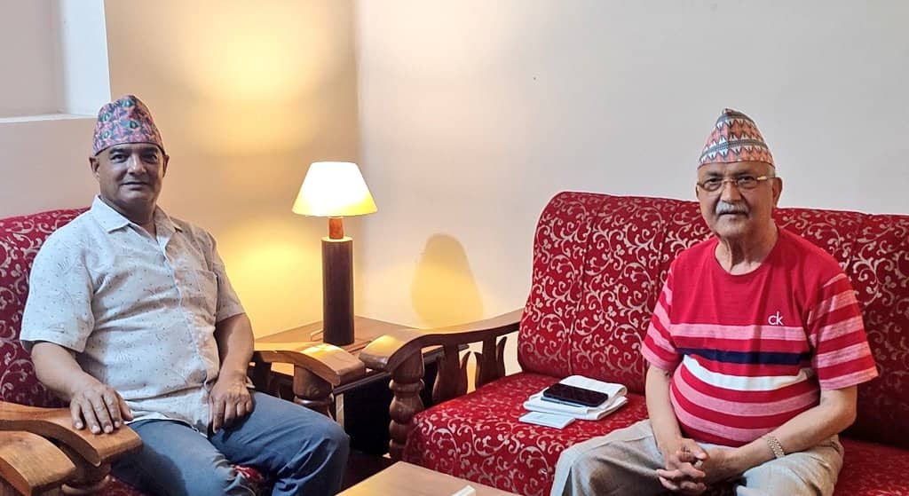 एमाले अध्यक्ष ओली र राप्रपा महामन्त्री राणाको भेट, चुनावी तालमेलबारे कुराकानी