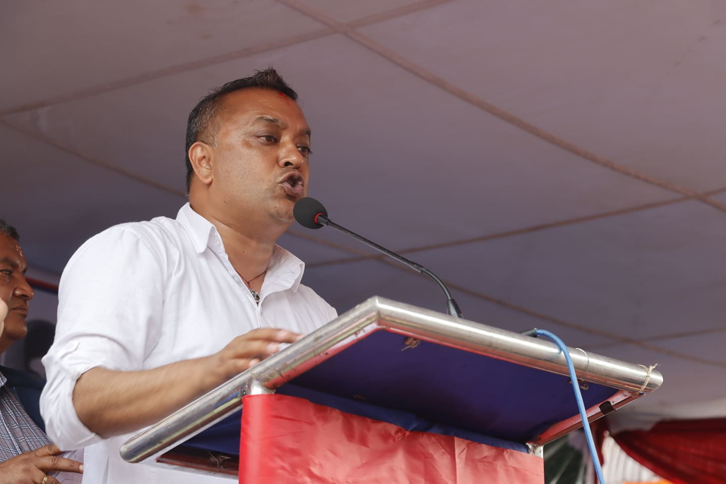 बहुमतकाे सरकार ढलाउने ओलीलाई मत माग्ने नैतिक अधिकार छैन : महामन्त्री थापा