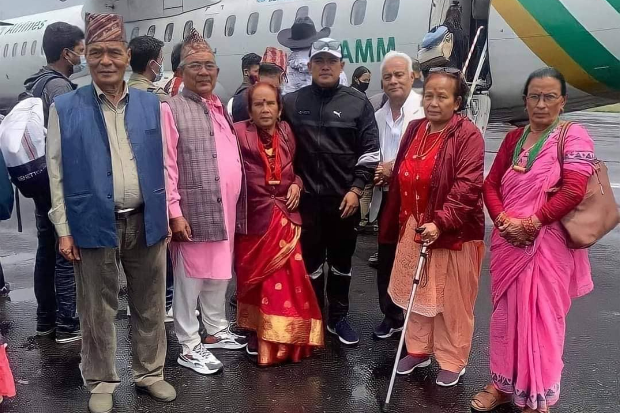 जहाज दुर्घटनामा एकै परिवारका ७ जनाकाे मृत्यु भएपछि शोकमा डुब्यो धनुषाको लोहटा