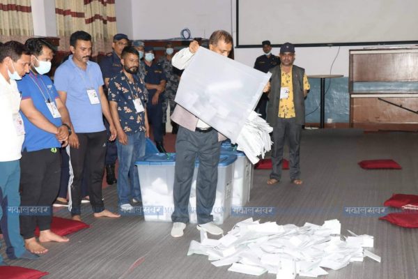 ललितपुरमा मतगणना