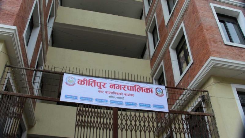 ऐतिहासिक नगरी कीर्तिपुरमा विकासको खाका खोज्दै मतदाता