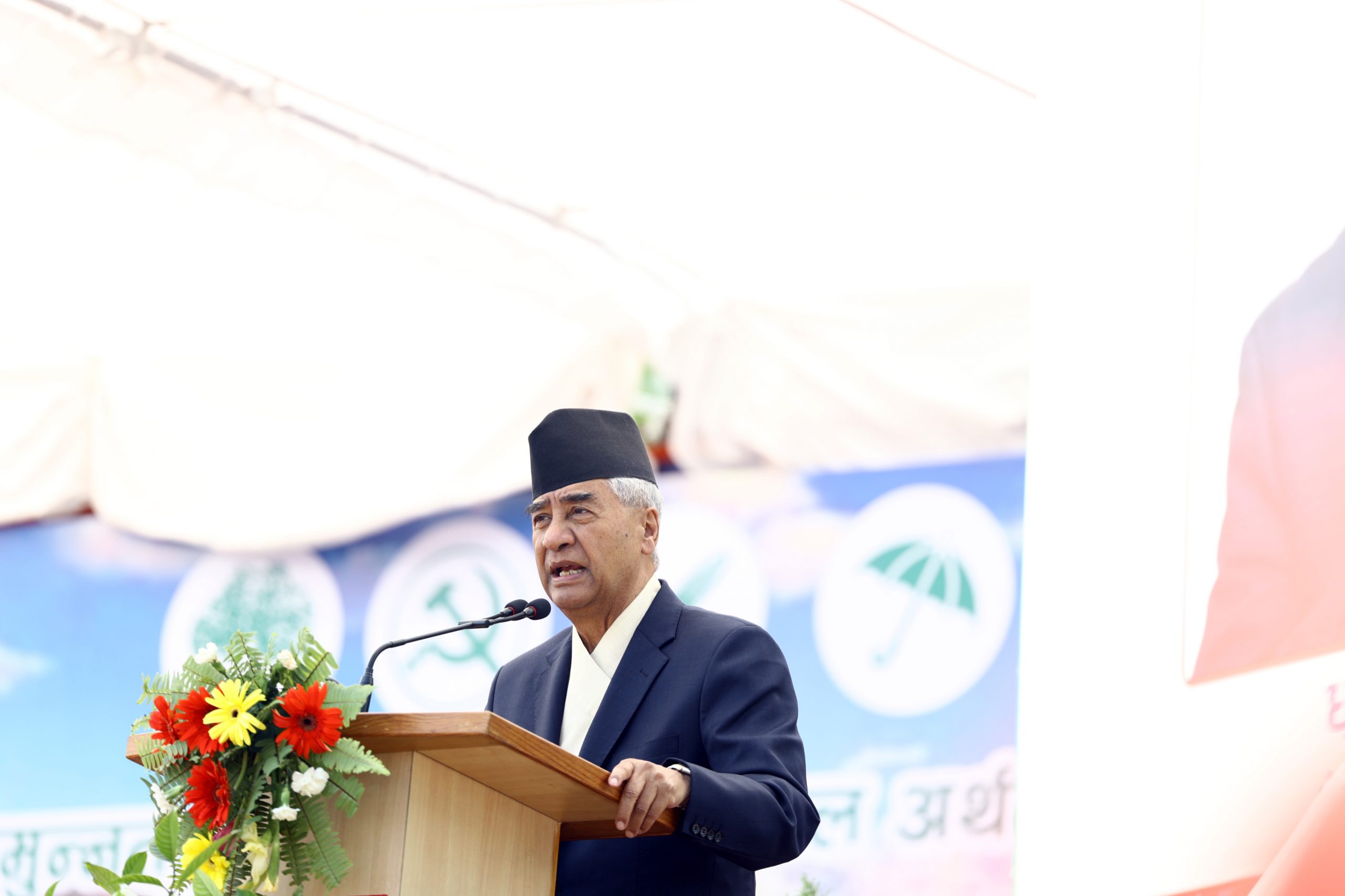 प्रधानमन्त्री देउवा मतदान गर्न गृहजिल्ला डडेल्धुरा प्रस्थान