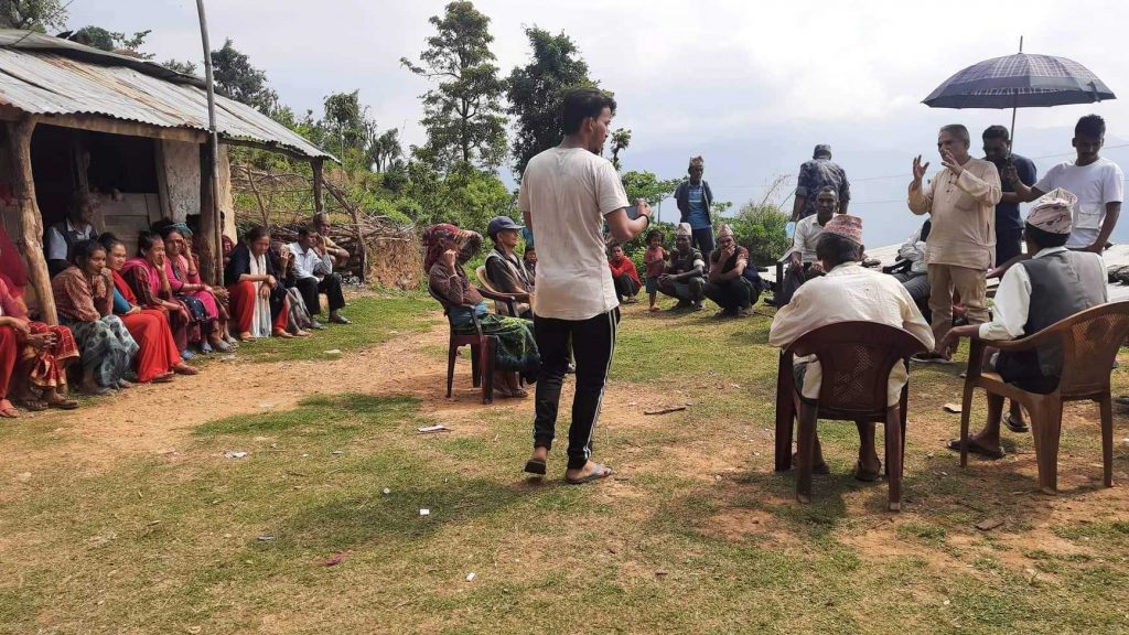 बाबुराम भट्टराईविरुद्ध निर्वाचन कार्यालयमा उजुरी