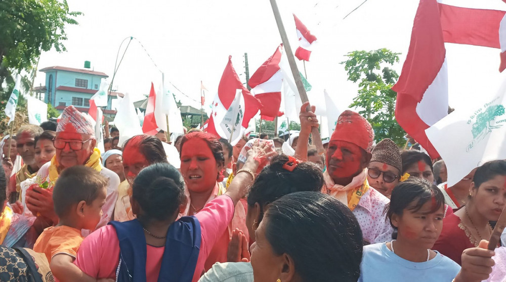 लालबन्दीमा कांग्रेसका अधिकारी चुनिए मेयर