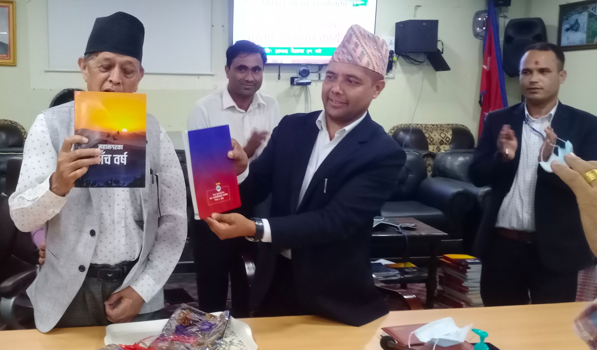 पोखरामा जनप्रतिनिधि आएपछि ५ वर्षको प्रगति सार्वजनिक