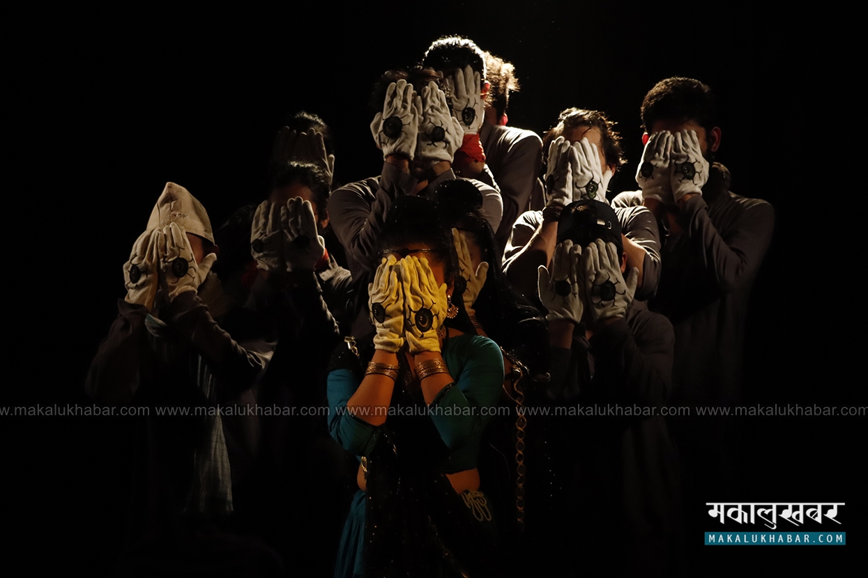 सर्पको नृत्यसँगै निदाउने जयपुन गाउँको कथाः ‘कथा कस्तुरी’ स्टुडियो थिएटरमा (तस्वीरहरू)
