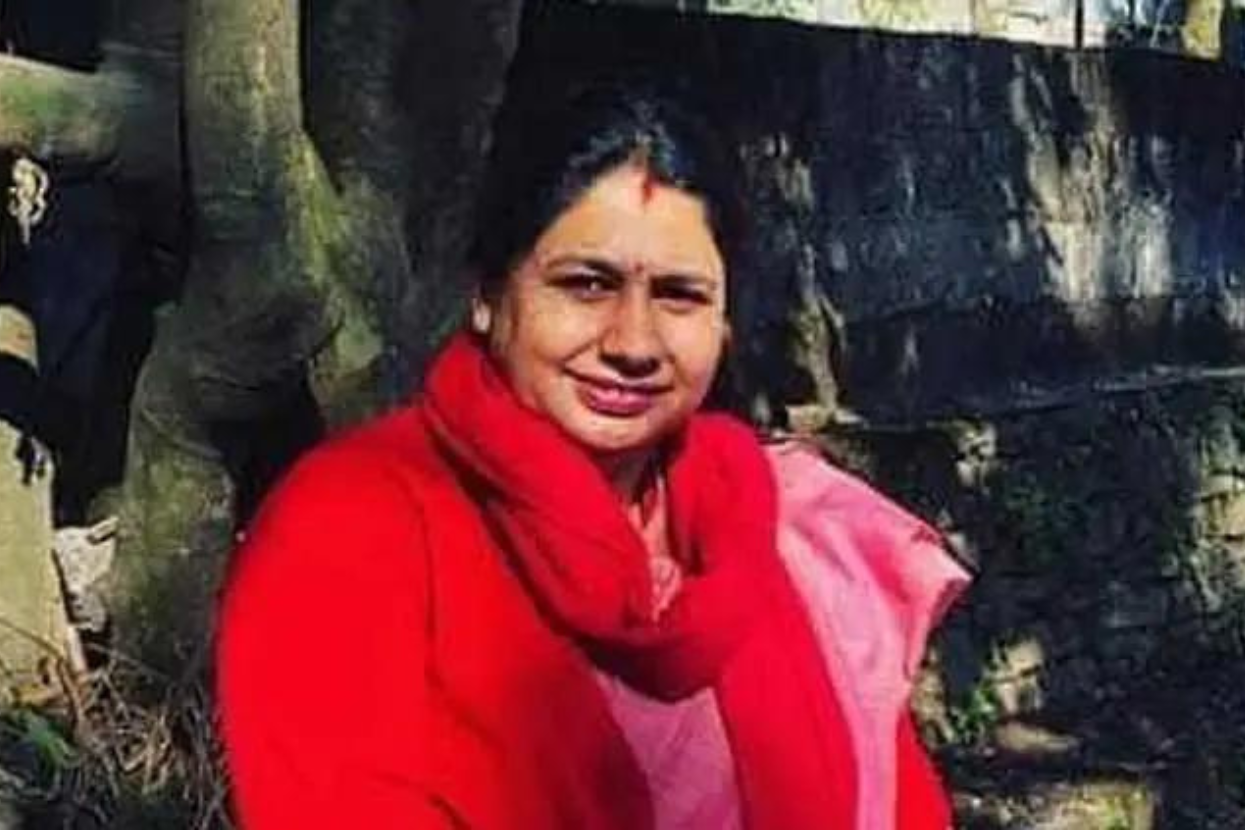 घरबाट लडेर कांग्रेस बरिष्ठ नेता पौडेलकी छोरी संज्ञा गम्भीर घाइते