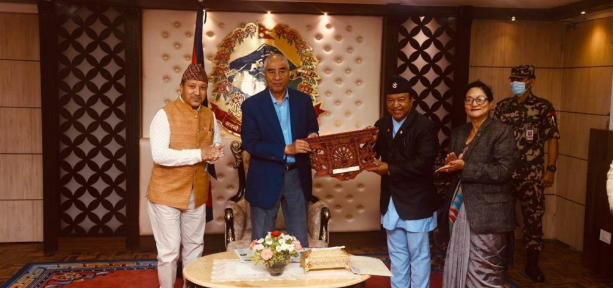प्रधानमन्त्री देउवा र सङ्घका पदाधिकारीबीच छलफल, ११ बुँदे प्रस्ताव पेश