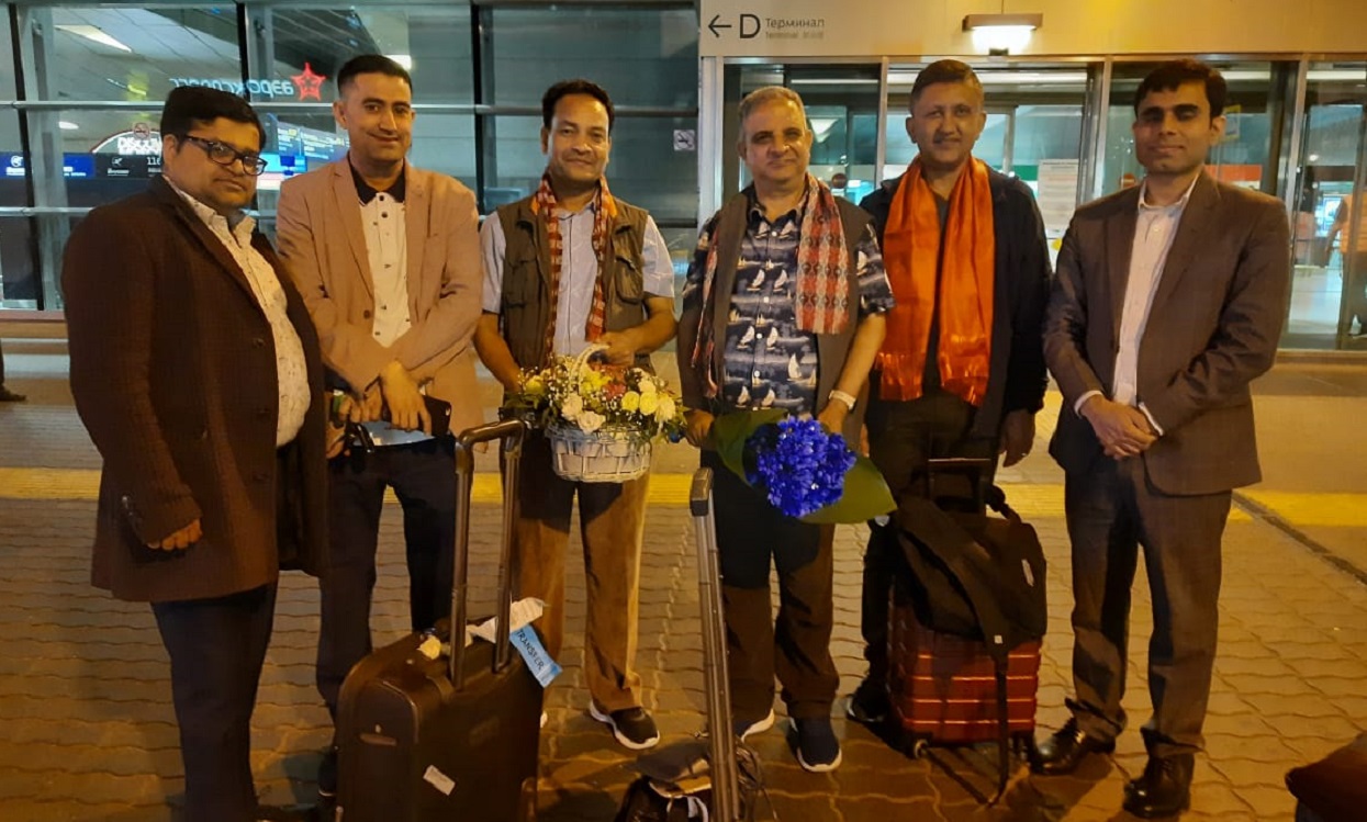 मस्को पुग्यो खेलकुदमन्त्री गहतराजसहितको नेपाली भ्रमण टोली
