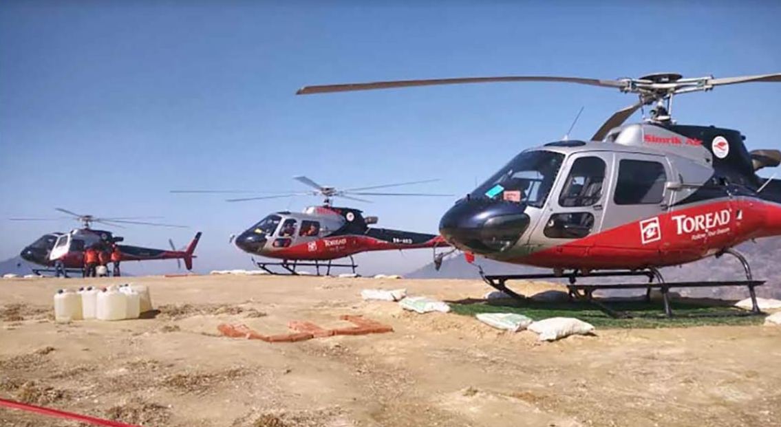 हेलिकोप्टरबाट मसला ओसारेर अस्पताल भवन ढलान