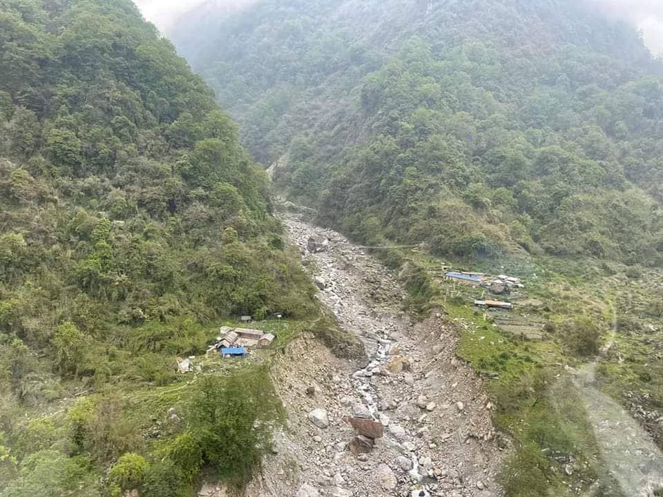 मादीमा थुनियो क्यादुखोला