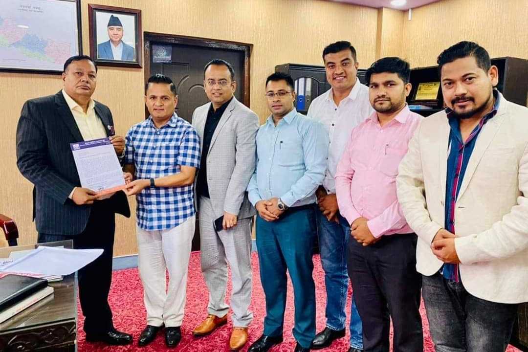 शैक्षिक परामर्श व्यवसायीले शिक्षा मन्त्रीलाई बुझाए १२ बुँदे ज्ञापन