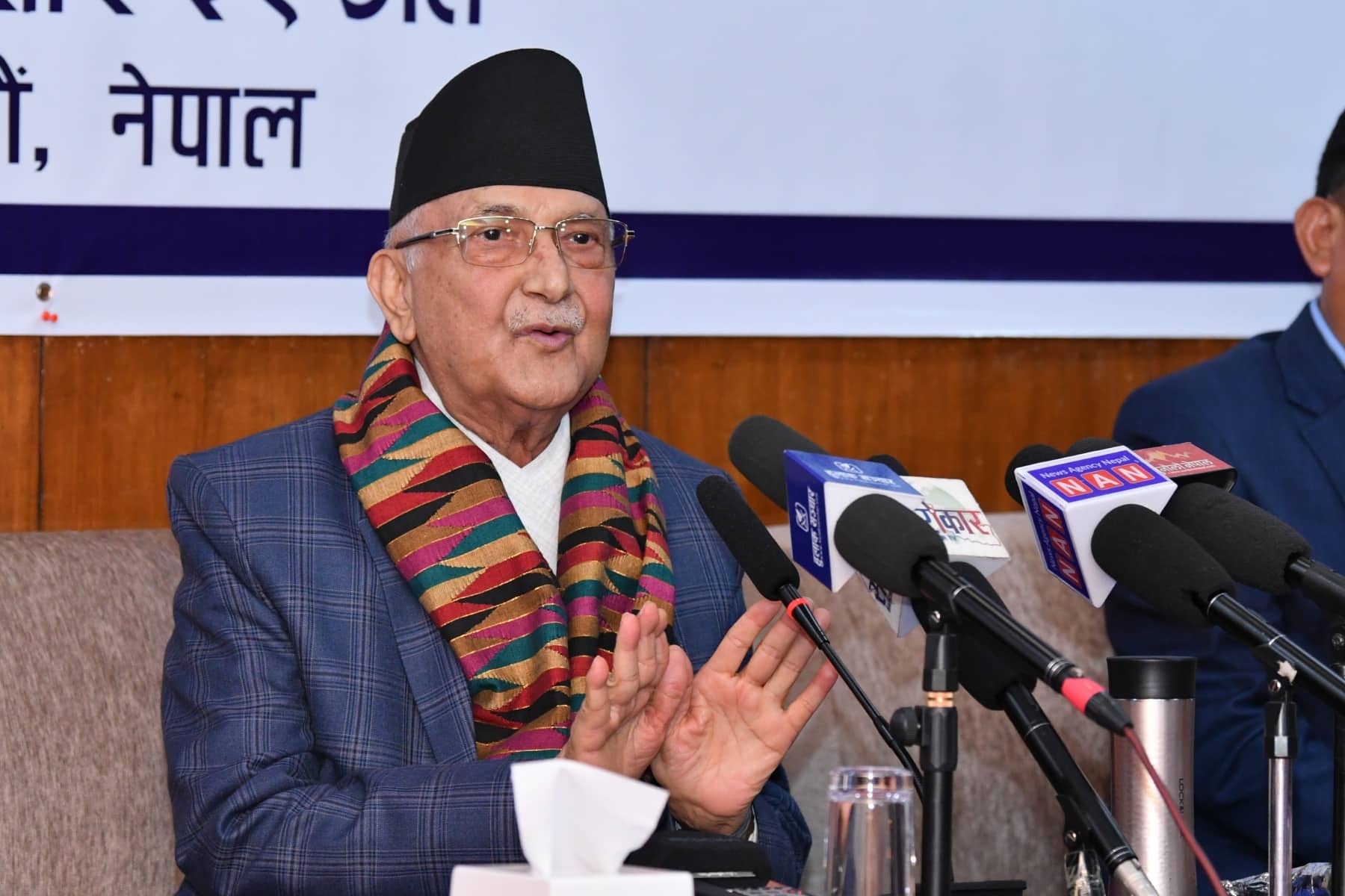 निर्वाचनमा स्वस्थ प्रतिस्पर्धा हुनुपर्छ : अध्यक्ष ओली