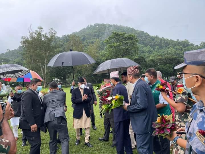 प्रधानमन्त्री देउवा हेटाैंडा पुगे